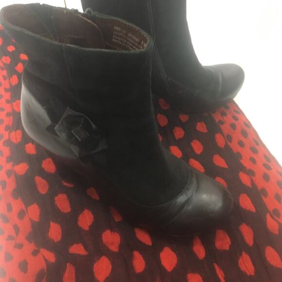 Naya Breeze Black Leather Floral Zip Up Block Heel Ankle Boots  9m - Picture 4 of 6